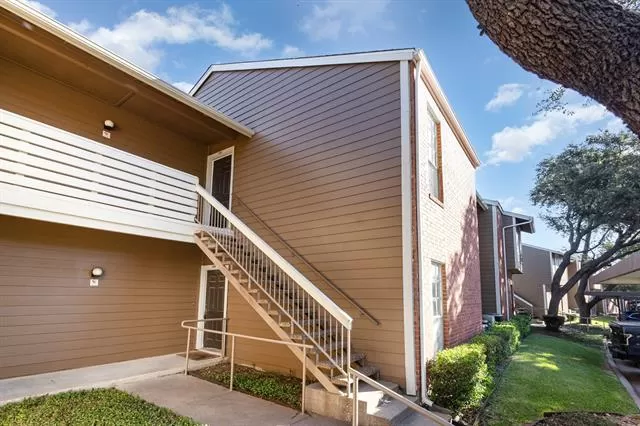 MLS: 21086352 Condo For Sale