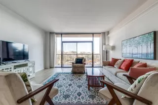 Photo #4: 21086444 Listing