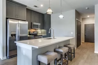 Photo #2: 21086550 Listing