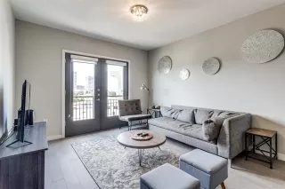 Photo #4: 21086550 Listing