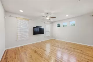 Photo #6: 21086583 Listing 