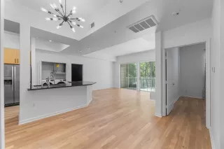 Photo #2: 21086755 Listing