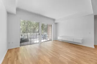 Photo #6: 21086755 Listing