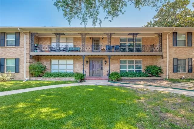 MLS: 21086948 Condo For Sale