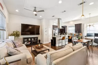 Photo #3: 21087014 Listing 