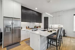 Photo #2: 21087159 Listing