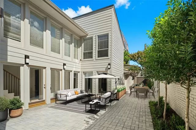 MLS: 21087897 Condo For Sale