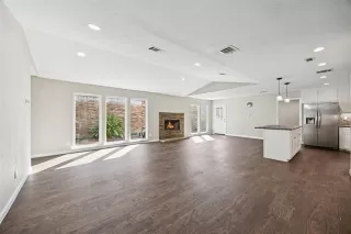 Photo #3: 21087985 Listing