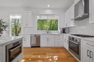 Photo #4: 21088135 Listing 