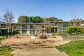 More Details about MLS # 21088517 : 4616 W LOVERS LANE #218