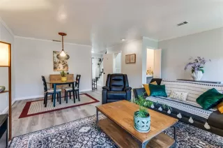 Photo #5: 21088568 Listing