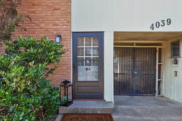MLS: 21088575 Condo For Sale