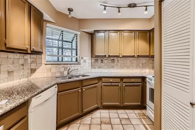 MLS: 21088635 Condo For Sale