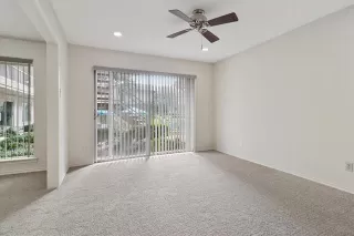 Photo #6: 21088661 Listing