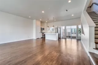 Photo #6: 21088781 Listing 