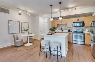 Photo #5: 21089184 Listing 