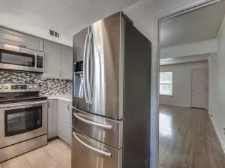 Photo #2: 21089277 Listing 