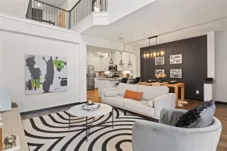 Photo #4: 21089801 Listing 