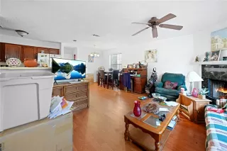 Photo #6: 21090053 Listing