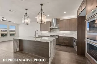 Photo #4: 21090091 Listing 