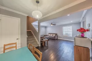 Photo #5: 21090112 Listing 