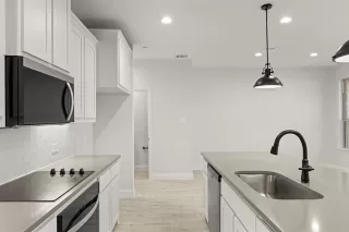 Photo #6: 21090118 Listing 