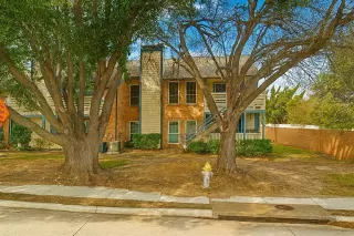More Details about MLS # 21090240 : 1609 MARSH LANE #111