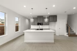 Photo #6: 21090669 Listing 