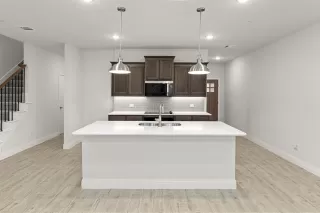 Photo #4: 21090673 Listing 