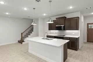 Photo #5: 21090673 Listing 