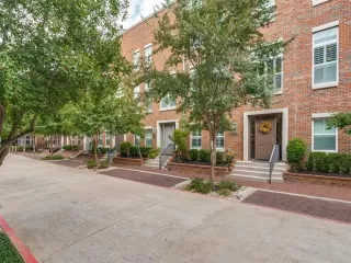 Photo #2: 21090818 Listing 