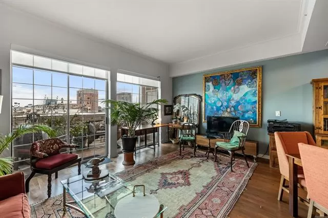 MLS: 21090931 Condo For Sale