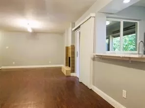 Photo #4: 21090990 Listing 