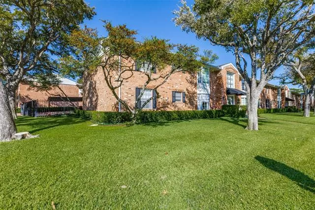 MLS: 21091039 Condo For Sale