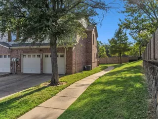 Photo #4: 21091393 Listing 