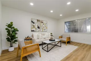 Photo #4: 21091670 Listing