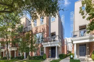 More Details about MLS # 21091689 : 4411 MCKINNEY AVENUE #6