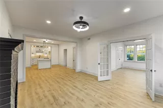 More Details about MLS # 21092060 : 4845 SWISS AVENUE #301