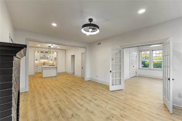 MLS: 21092060 Condo For Sale