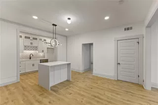 Photo #3: 21092060 Listing 