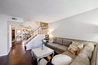 Photo #6: 21092253 Listing