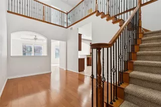 Photo #5: 21092351 Listing 