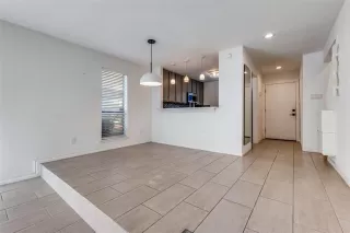 Photo #2: 21092416 Listing