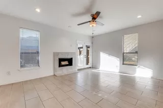 Photo #5: 21092416 Listing