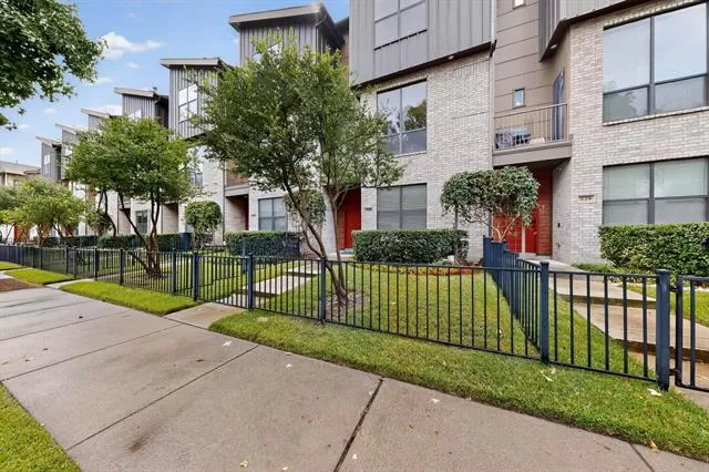 MLS: 21093143 Condo For Sale