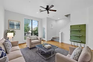 Photo #5: 21093143 Listing 