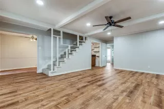 Photo #6: 21093155 Listing 