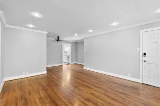 Photo #6: 21093192 Listing 