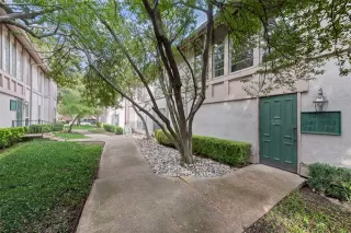 Photo #3: 21093419 Listing