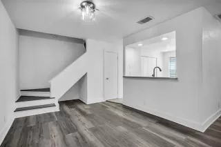 Photo #3: 21093423 Listing 